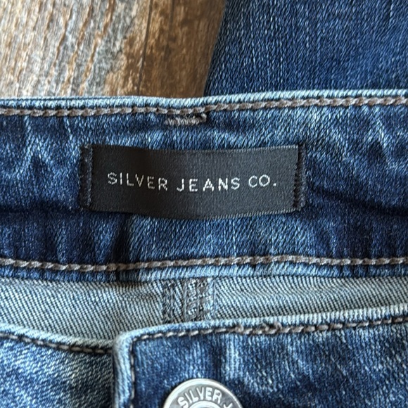 🎉HOST PICK 🎉Silver Jeans | Elyse Straight Crop Jeans - Picture 7 of 11